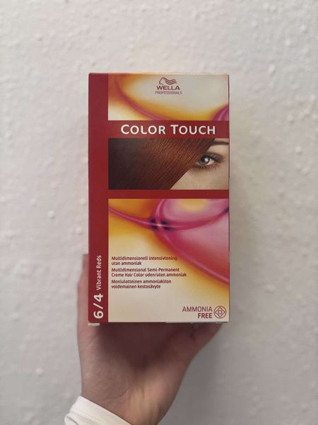 6/4 Color Touch Vibrant red Wella